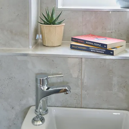 度假居 Cosy Nook - 3 Bedroom Retreat With Private Garden, Parking And Media