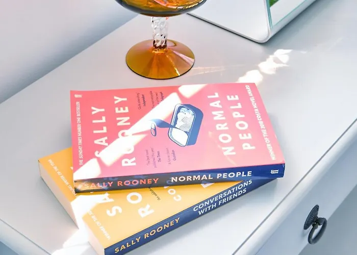 Cosy Nook - 3 Bedroom Retreat With Private Garden, Parking And Media * 利兹