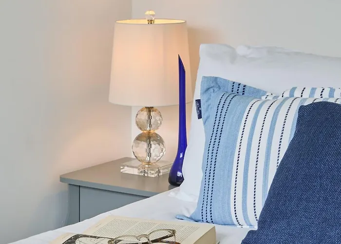 Cosy Nook - 3 Bedroom Retreat With Private Garden, Parking And Media Prázdninový dům Leeds (West Yorkshire)