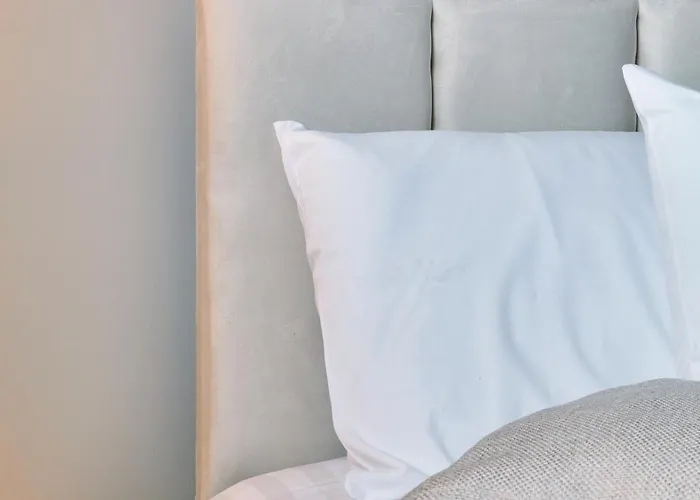 Holiday home Cosy Nook - 3 Bedroom Retreat With Private Garden, Parking And Media Leeds (West Yorkshire)